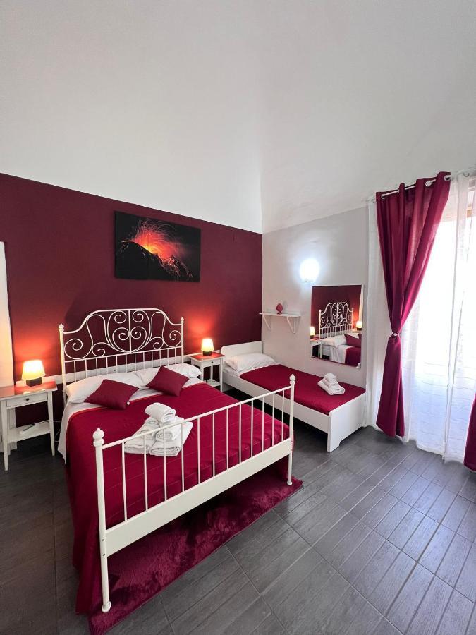 Etna Rooms คาตาเนีย ภายนอก รูปภาพ