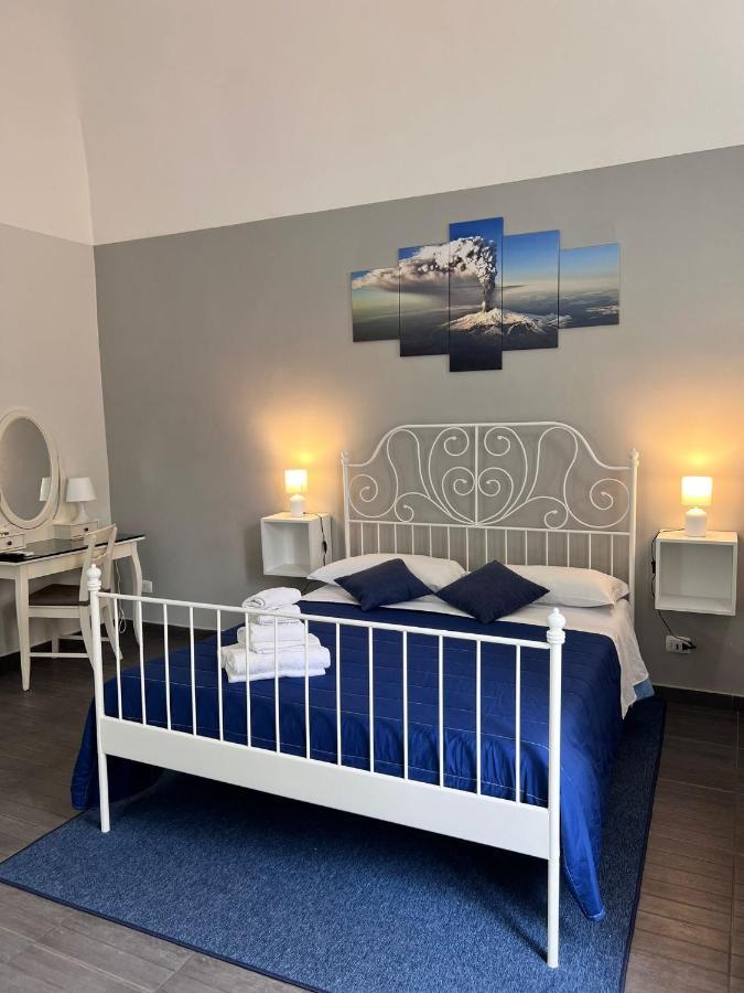 Etna Rooms คาตาเนีย ภายนอก รูปภาพ